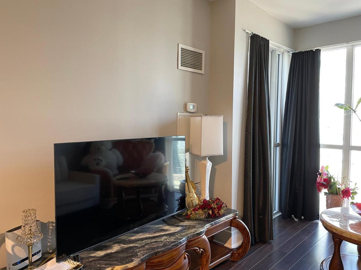 Luxury Condo With Cn Tower View Toronto Kültér fotó